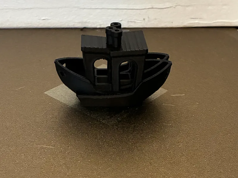 The TRI BENCHY