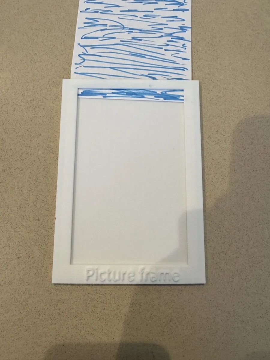 Picture frame with custom text by Cy-Cy - MakerWorld
