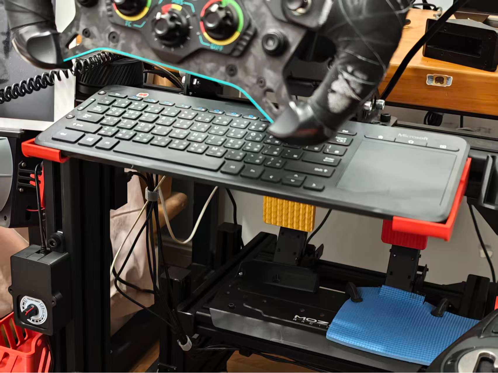 Miniatura 2 do modelo 3D 模拟赛车 铝型材键盘支架