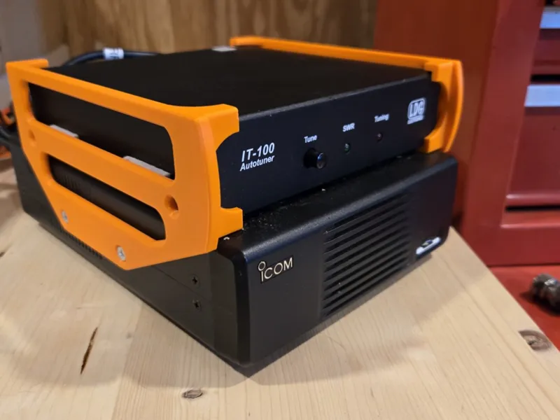 Clamp Rails for LDG IT-100 Tuner and IC-7100