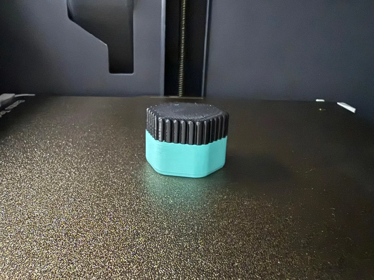 Small travel container view 4