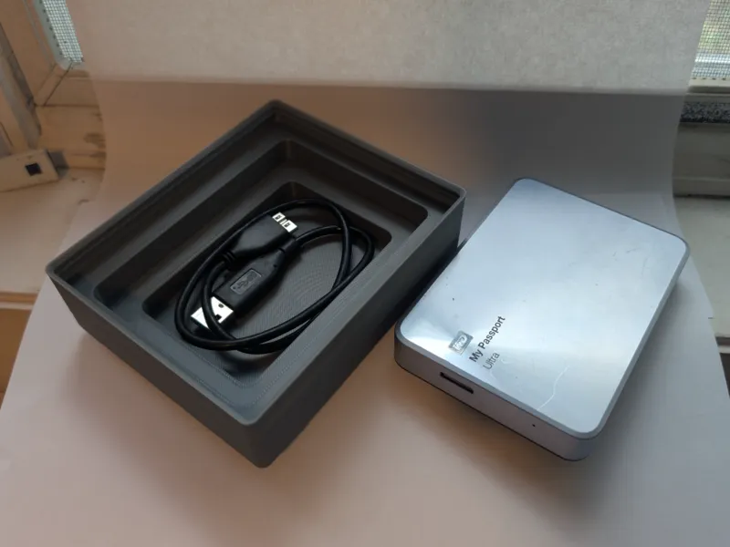 WD My Passport Ultra Gridfinity