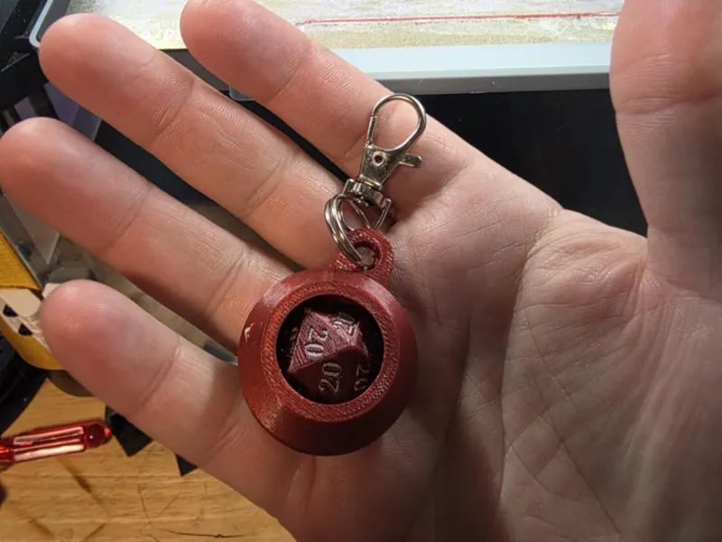 Lucky D20 Dice Keychain Fidget toy 