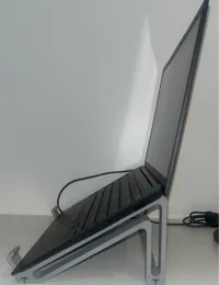 Support pour ordinateur portable 11 pouces et plus — photo 2
