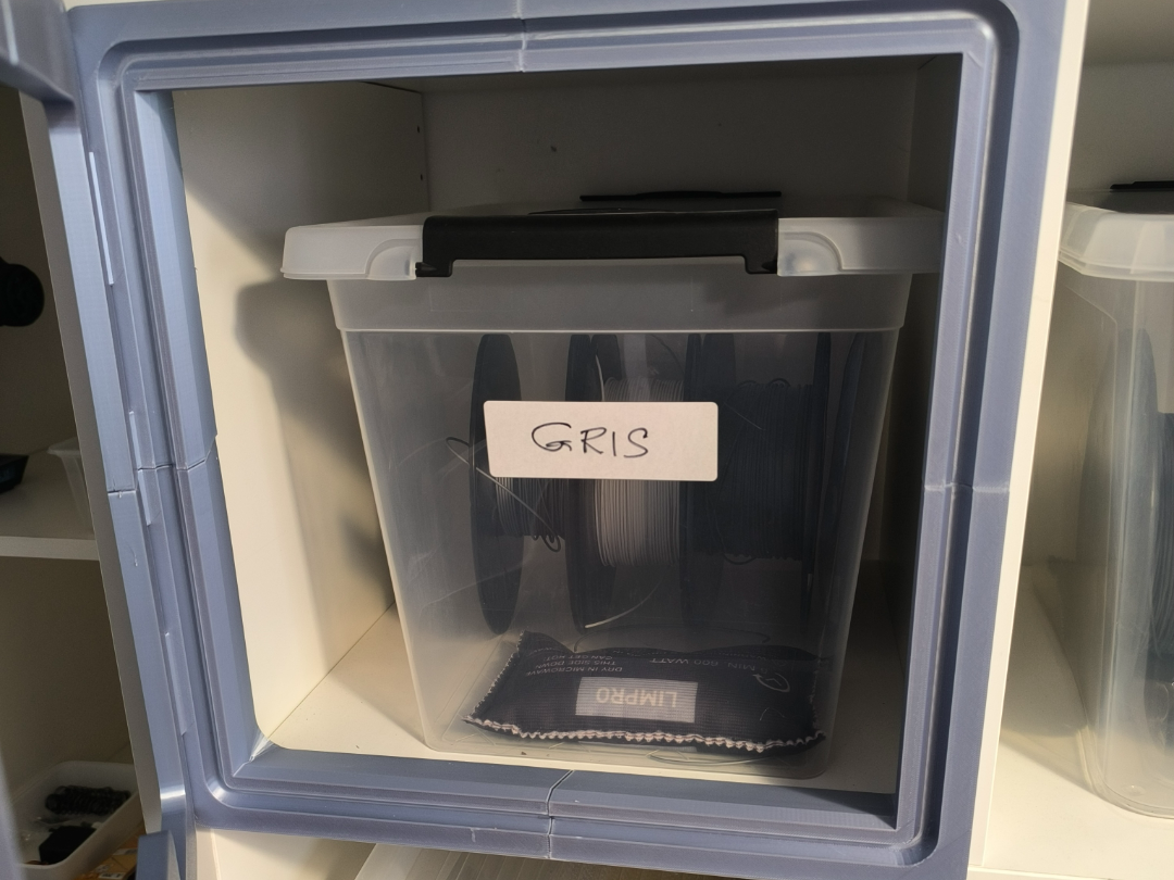 Prototypage de Porte étanche meuble IKEA Kallax