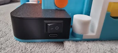 Battery powered Marble Run 003