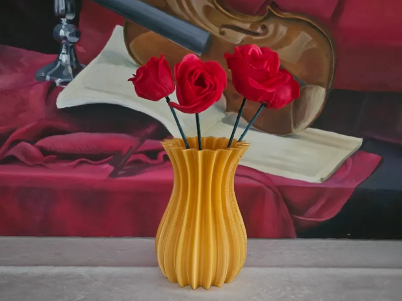 ARTISTIC-VASE