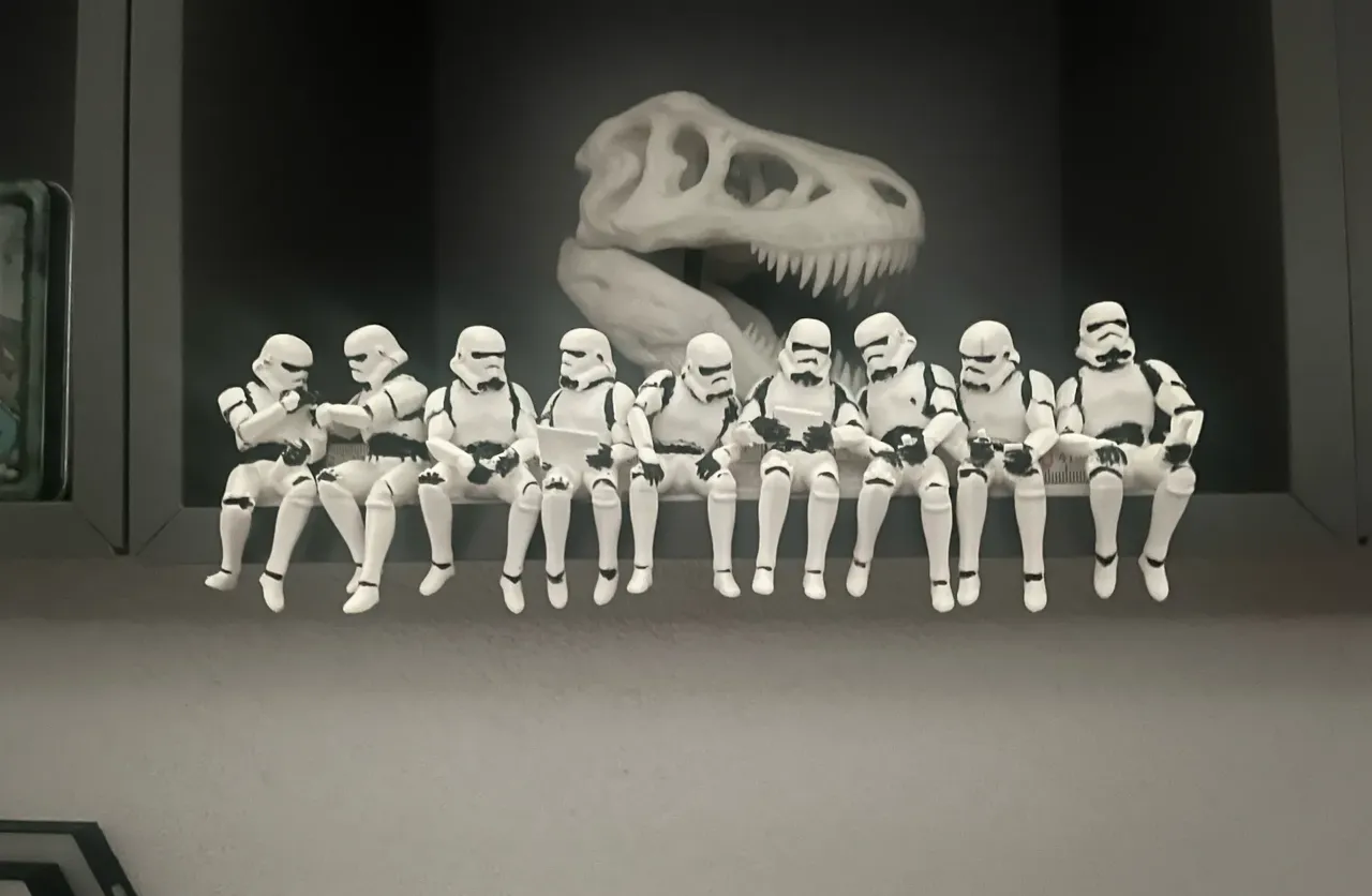 Lunch atop a shelf (StarWars Troopers) view 2