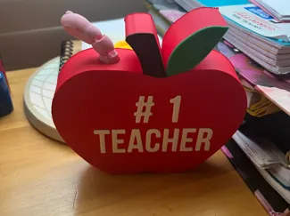 #1 Teacher Desk Sign (and Pen Holder)