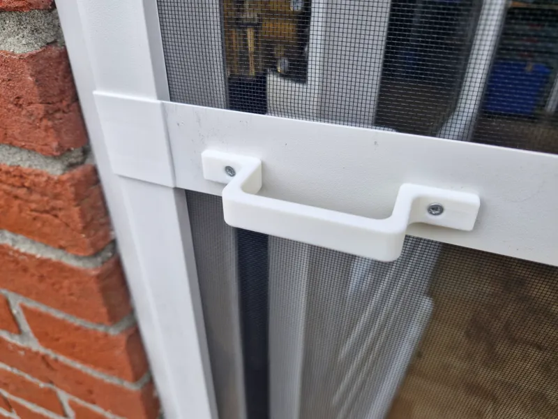 Parametric Handle for screen door