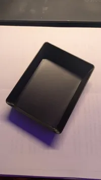 No finger cuttouts