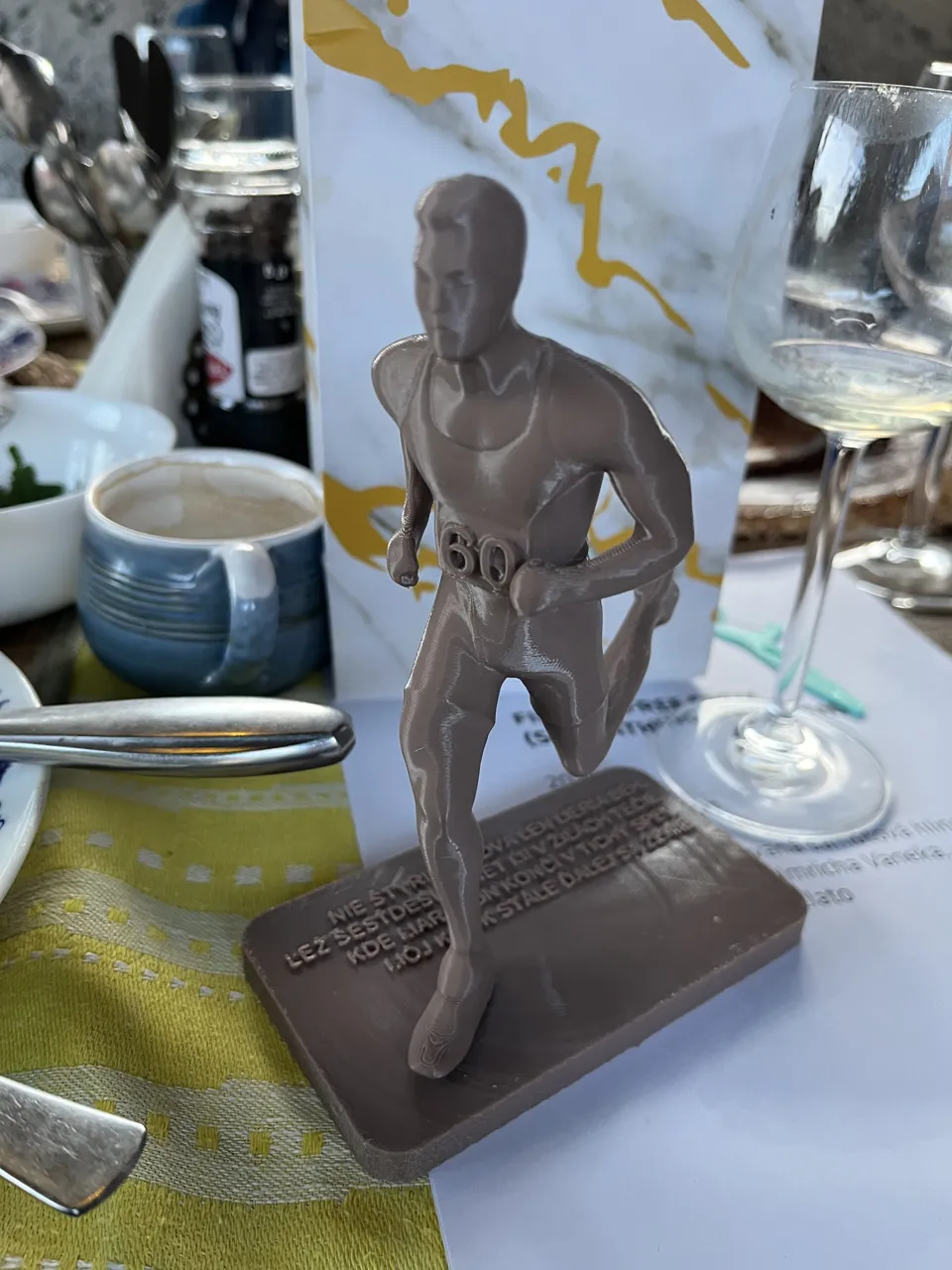 RUNNER STATUE view 2