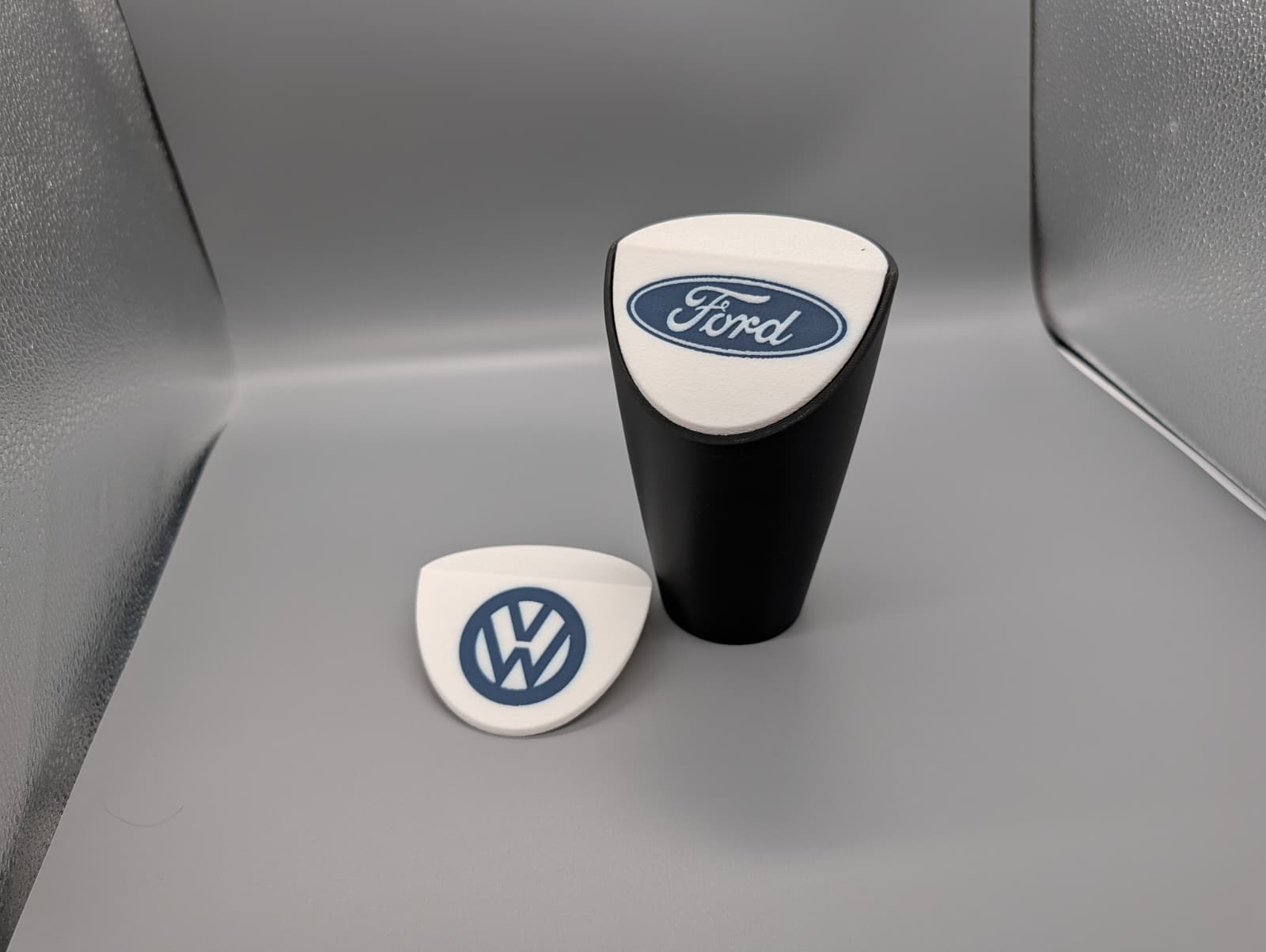 Miniatura 2 do modelo 3D Cup Holder Trashcan
