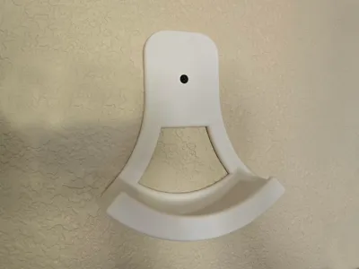 Wall-mounted decorative plate holder