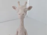 Girafe zen en posture de yoga — photo 1