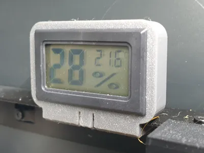 Temperature and humidity sensor housing for P1S