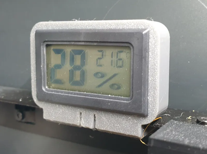 Temperature and humidity sensor housing for P1S