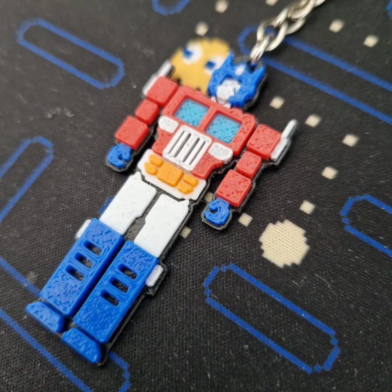 Transformers Optimus Prime 8 Bit Pixel Keyring