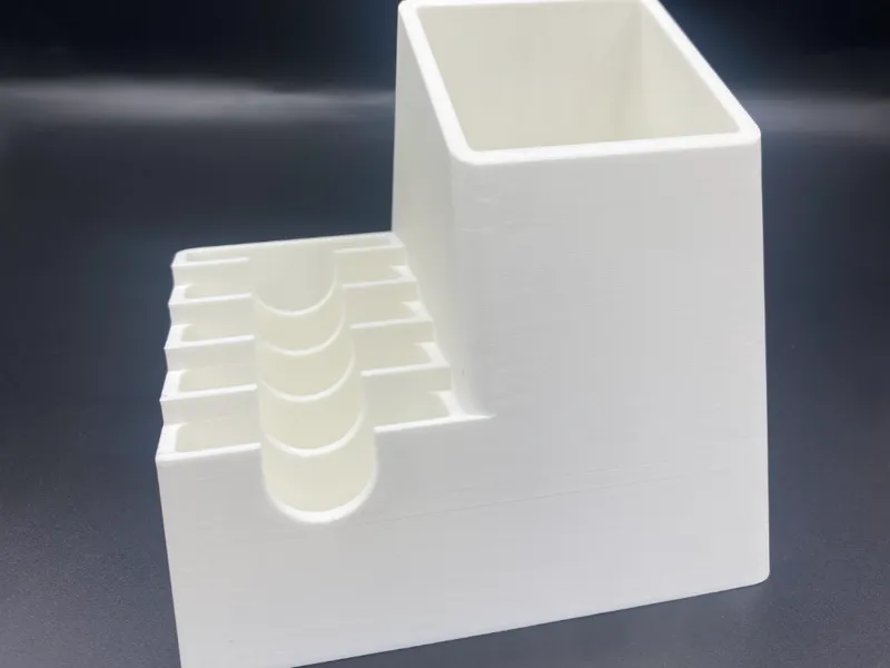 Blade holder and base for a grooming clipper X 5