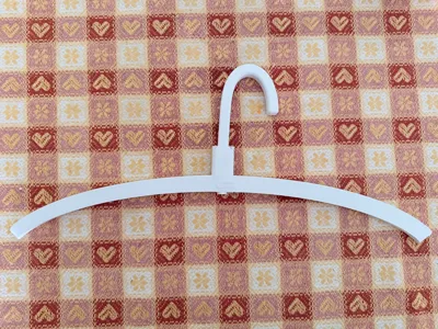 Clothes hanger