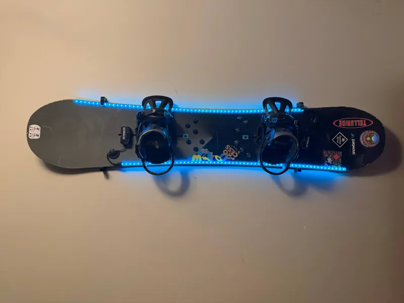 snowboard/longboard wall hanger