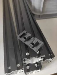 Gabarit de perçage pour profilés aluminium 2040/4040 — photo 1