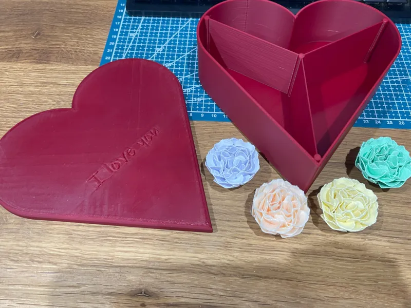 Valentine's candy box with roses