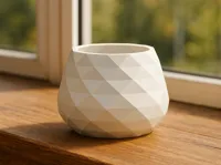 Low-Polly Flower Pot    0.2mm layer, 2 walls, 15% infill