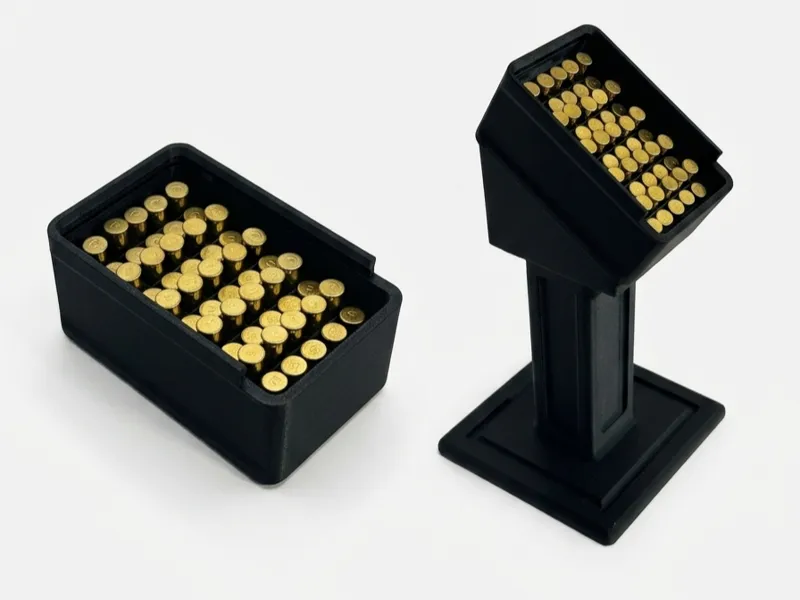 Magnetic .22lr ammo box with easy-lift tray