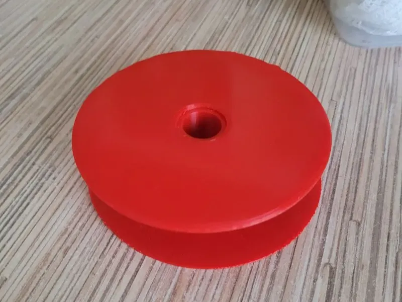 Spool for fabric ribbons