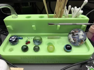 Honeybadger Dab Station with 14mm banger holders
