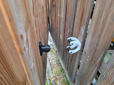 Rollerball Gate Stay