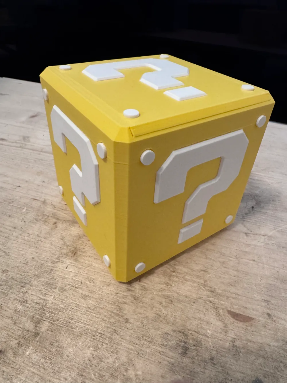 V1 - Nintendo Question Mark Cube Block Box Yellow by Gigi MakerWorld ...
