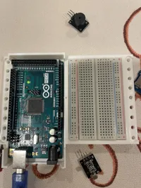 Support Arduino Mega avec breadboard — photo 2