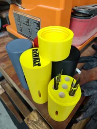 v3: Updated Cap Threads, 10% infill