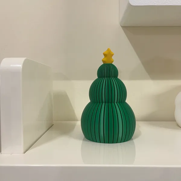 Petit sapin de Noël minimaliste
