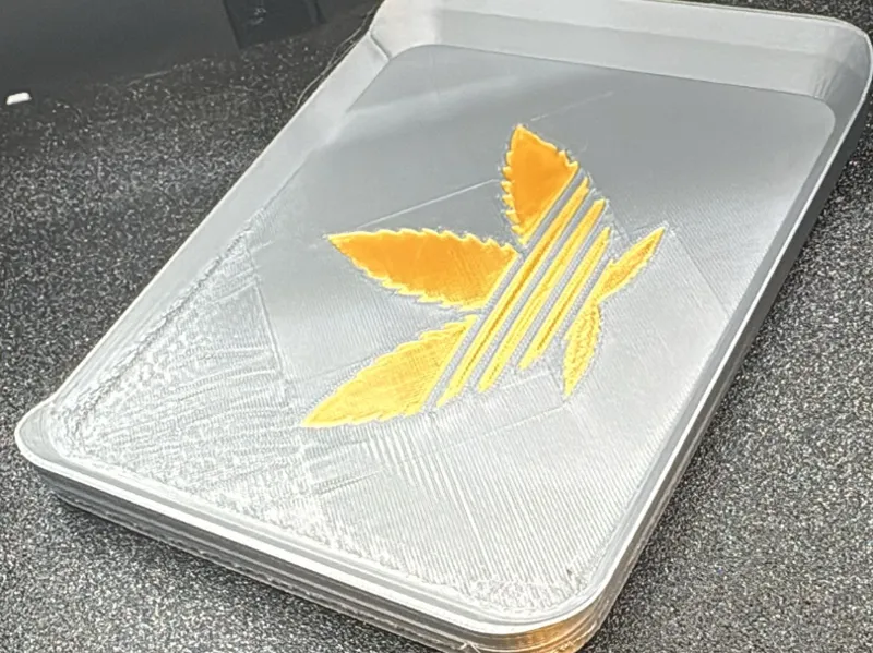 Weed Adidas Hanf Tray