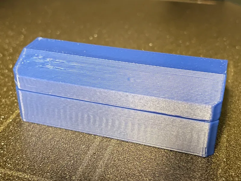 box edge print in place (6 cm x 2,5 cm x 2cmm)