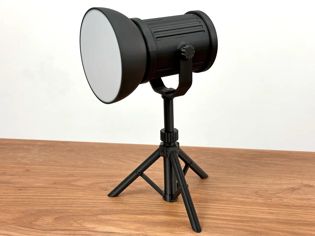 Mini LED Studio Spotlight Lamp / Softbox view 3