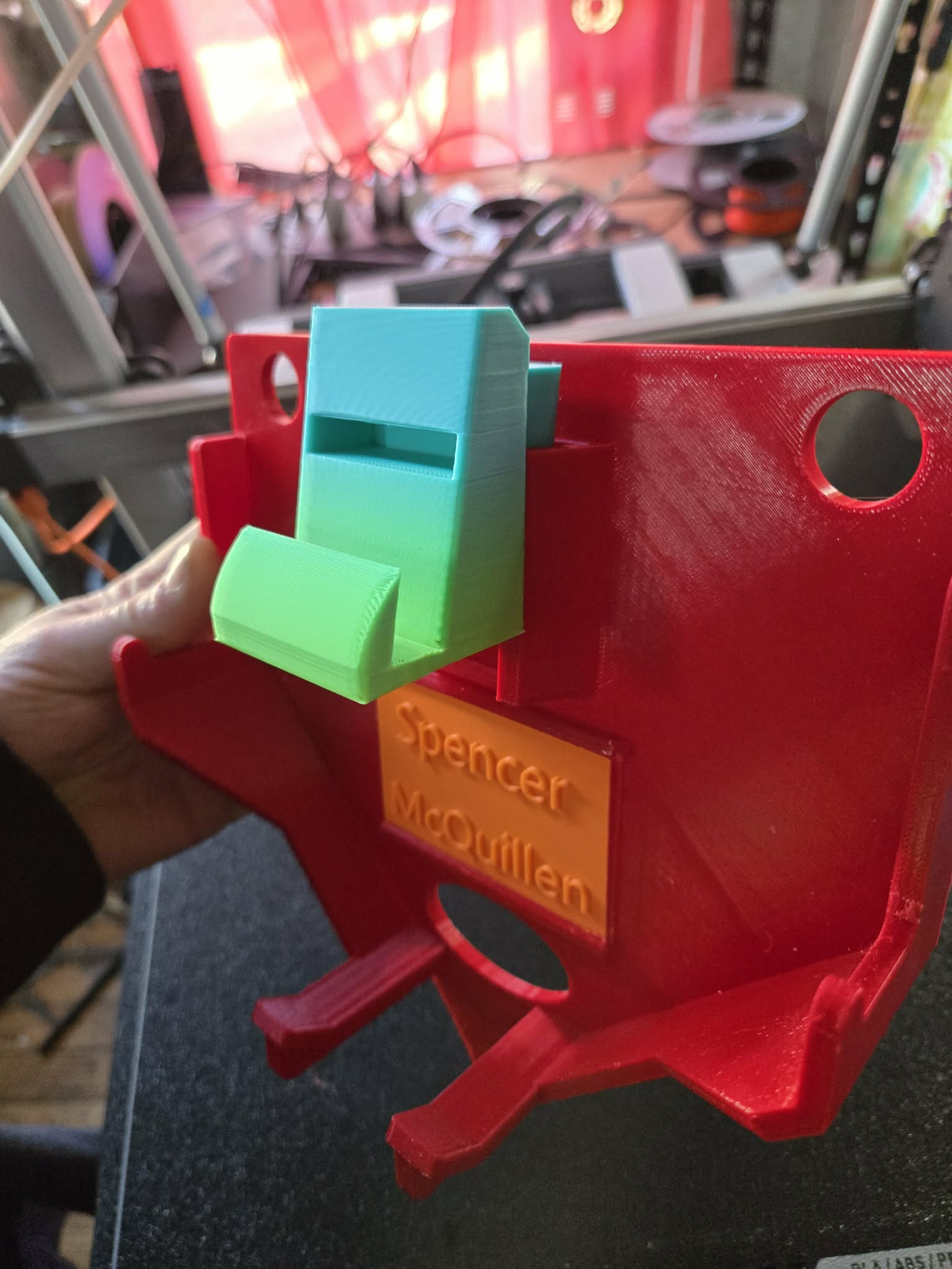 0.24mm layer, 2 walls, 15% infill Modular Phone Holder V2