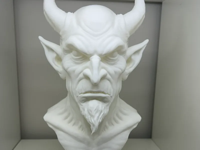 Teufel Skulptur