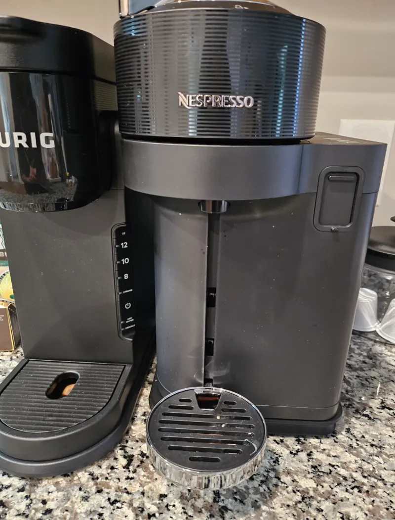 Nespresso Vertuo Lattissima Stand
