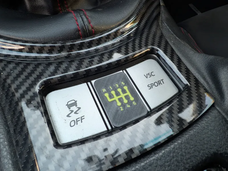 Manual Transmission Sign