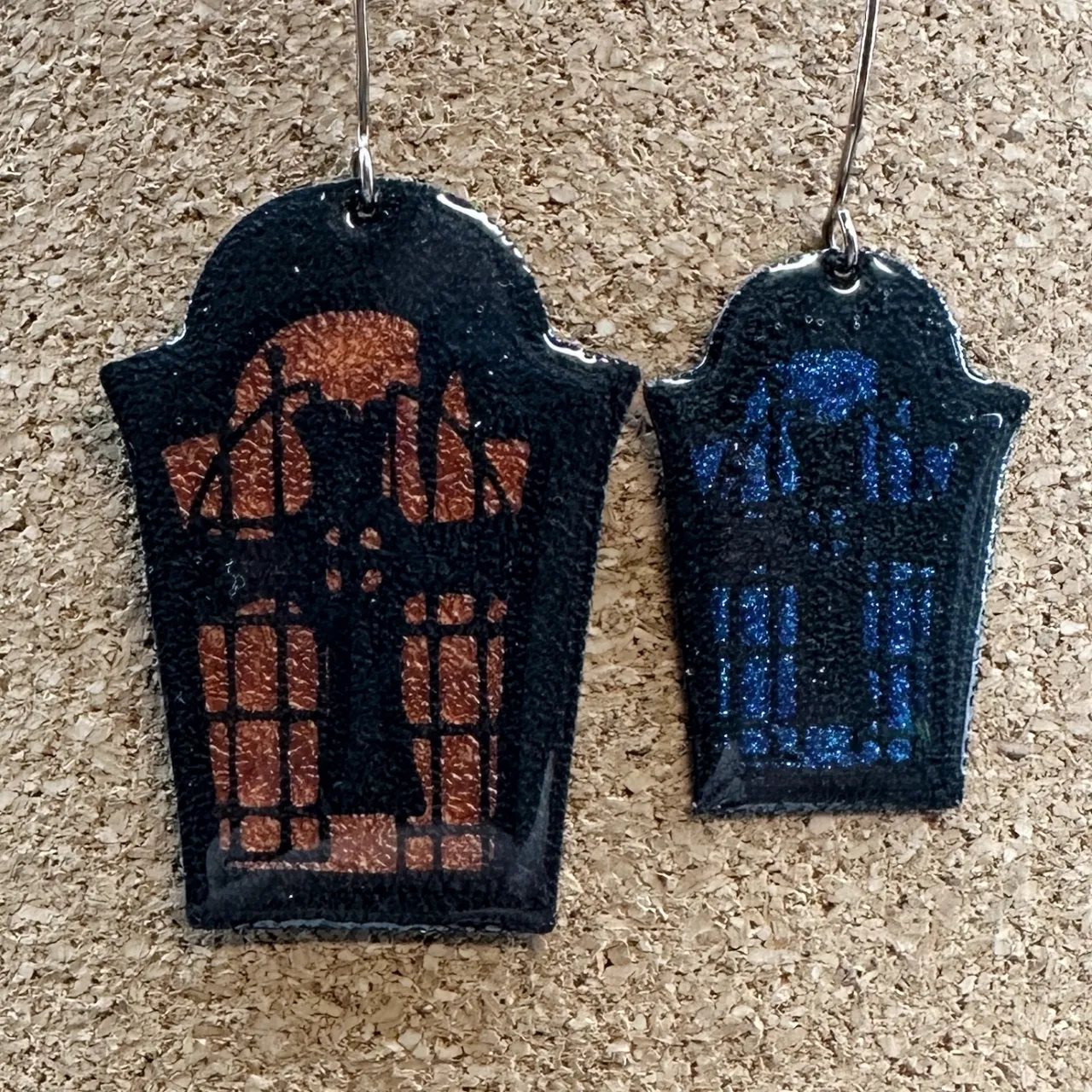 Gravestone pendant and earrings view 3
