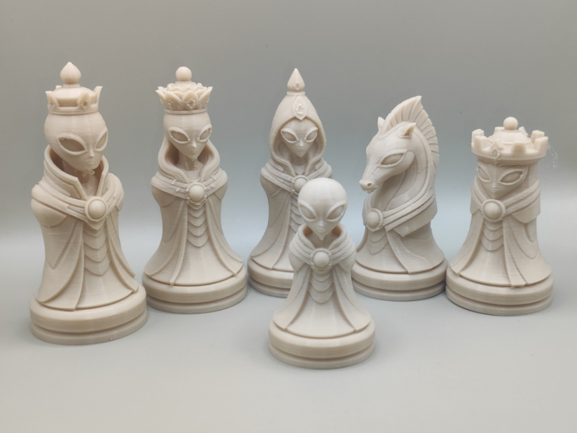 Alien CHESS set