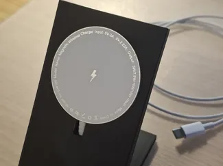 Handy Halter, Mag Safe, Magnet Wireless Charger