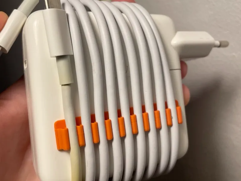 Macbook cable organizer 61W 