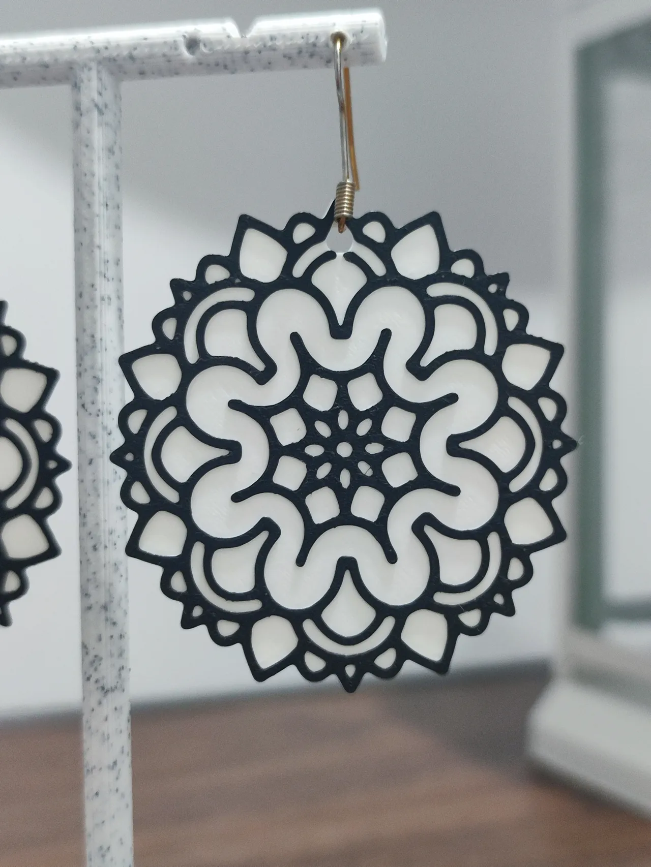 Aretes Mandala Aura view 4