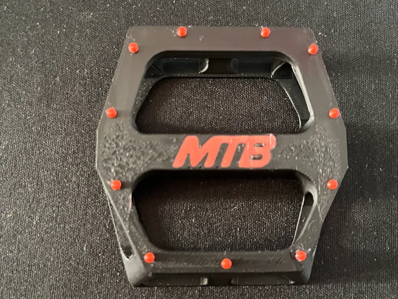 MTB Pedal Keychain