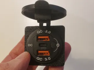 Delica USB socket